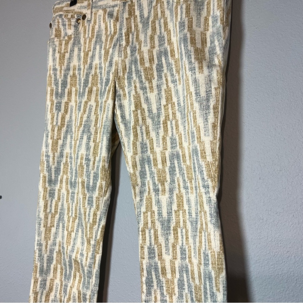 Printed Slim Ankle Pants in Soft Yellow & Light Blue - Picture 7 of 14